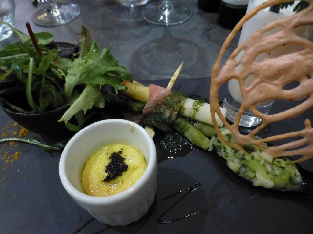 Le Vieux Bistrot 호텔 Cabrières-dʼAvignon 외부 사진